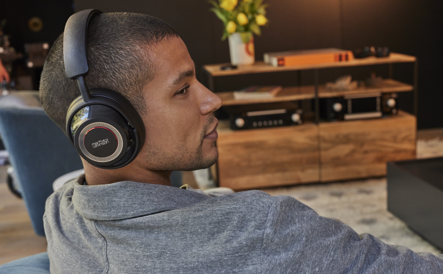 № 5909 | PREMIUM WIRELESS HEADPHONES WITH ANC № 5909 | PREMIUM WIRELESS HEADPHONES WITH ANC